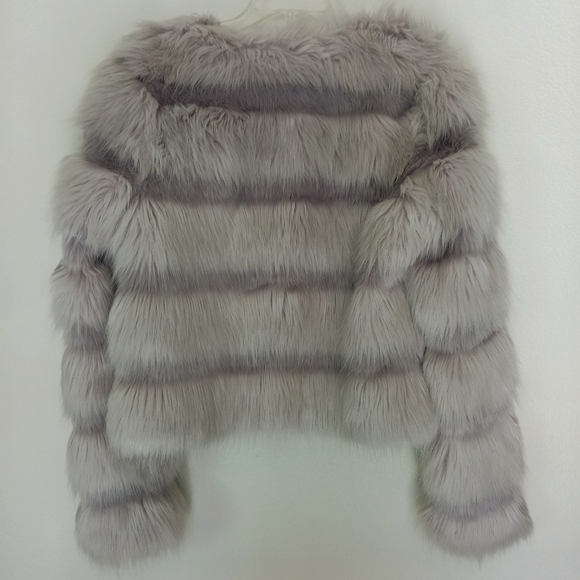 ASOS Design Tall Cropped Faux Fur Jacket Clasp Closure Gray Light Pinks US SZ 4 - Picture 9 of 9